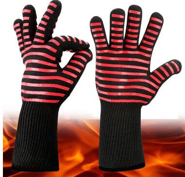 Extreme Heat BBQ Mitts - Barbecue Whizz...Watch My Smoke!